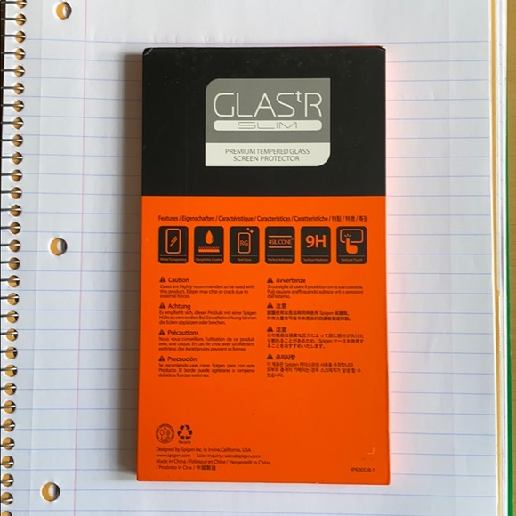 Spigen glass screen protector iPhone 7 Plus - Picture 2 of 2